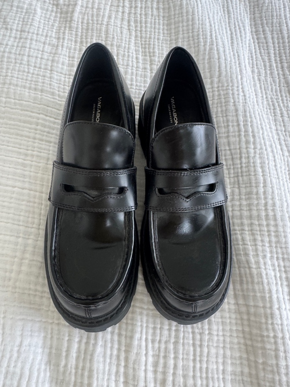 Vagabond Black Leather Penny Loafers